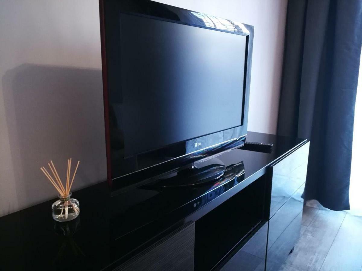 Apartament Nad Odra Z Tarasem Wrocław Eksteriør billede